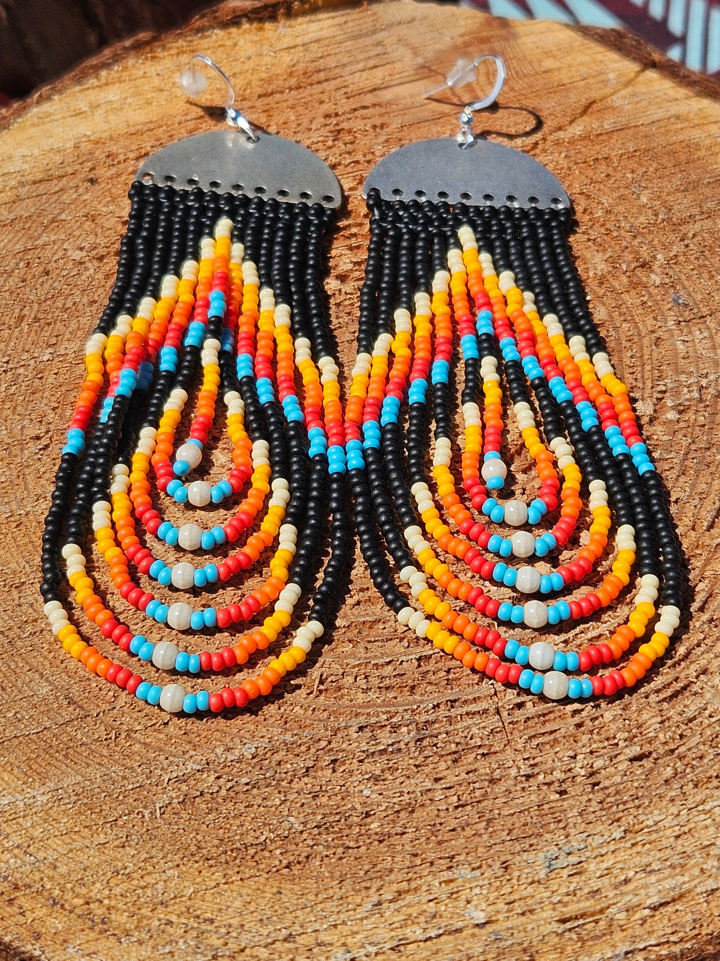 Long rounded earrings