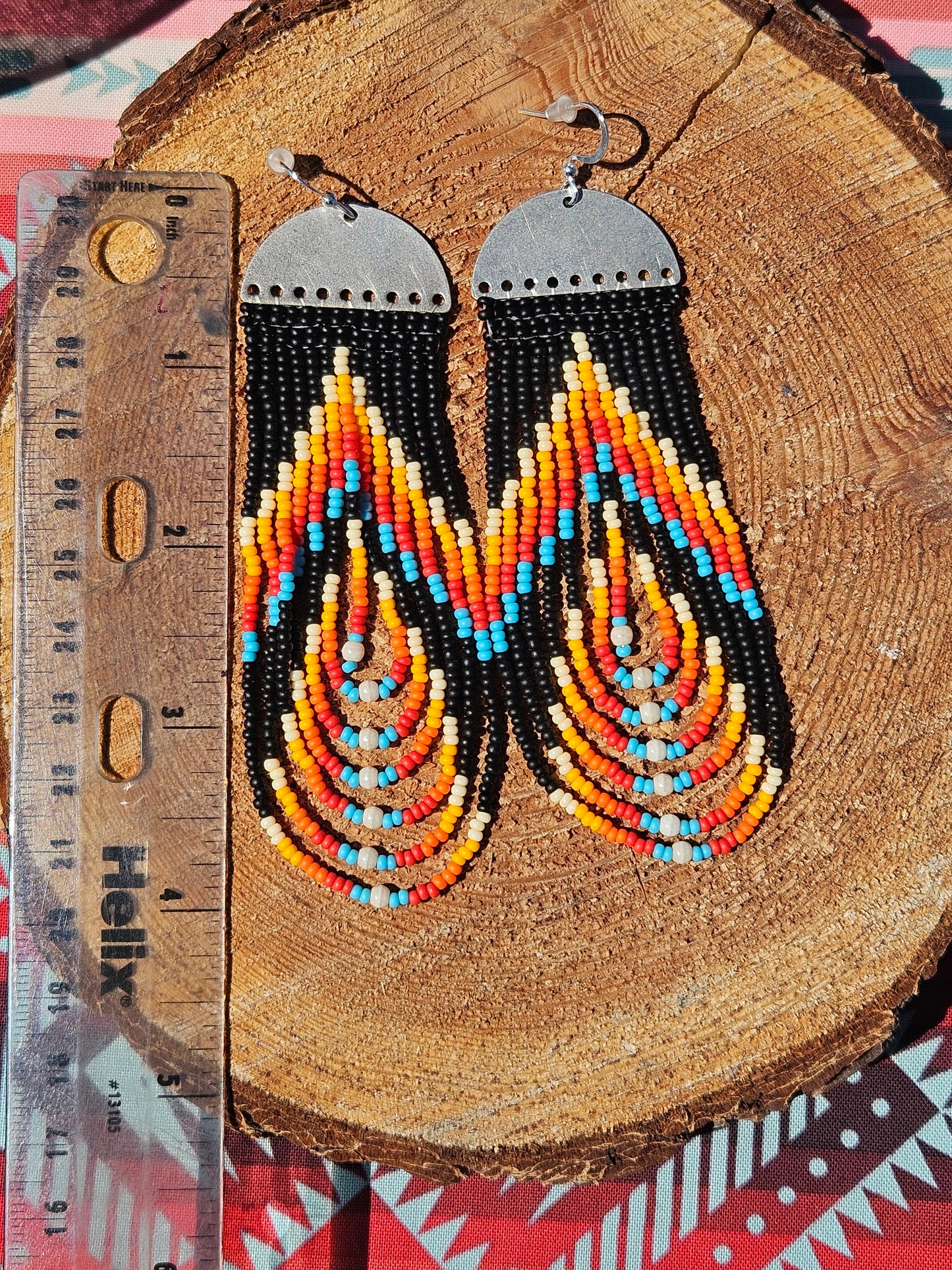 Long rounded earrings