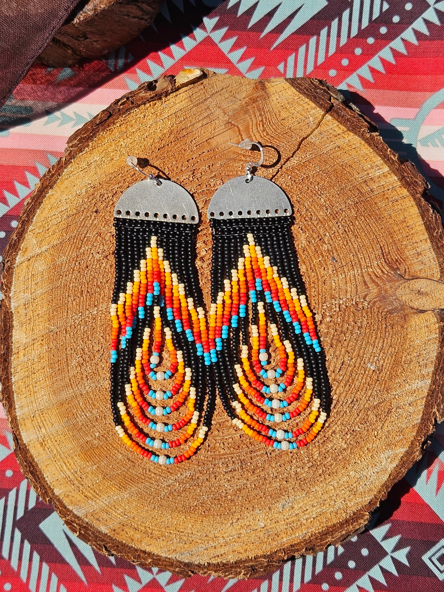 Long rounded earrings