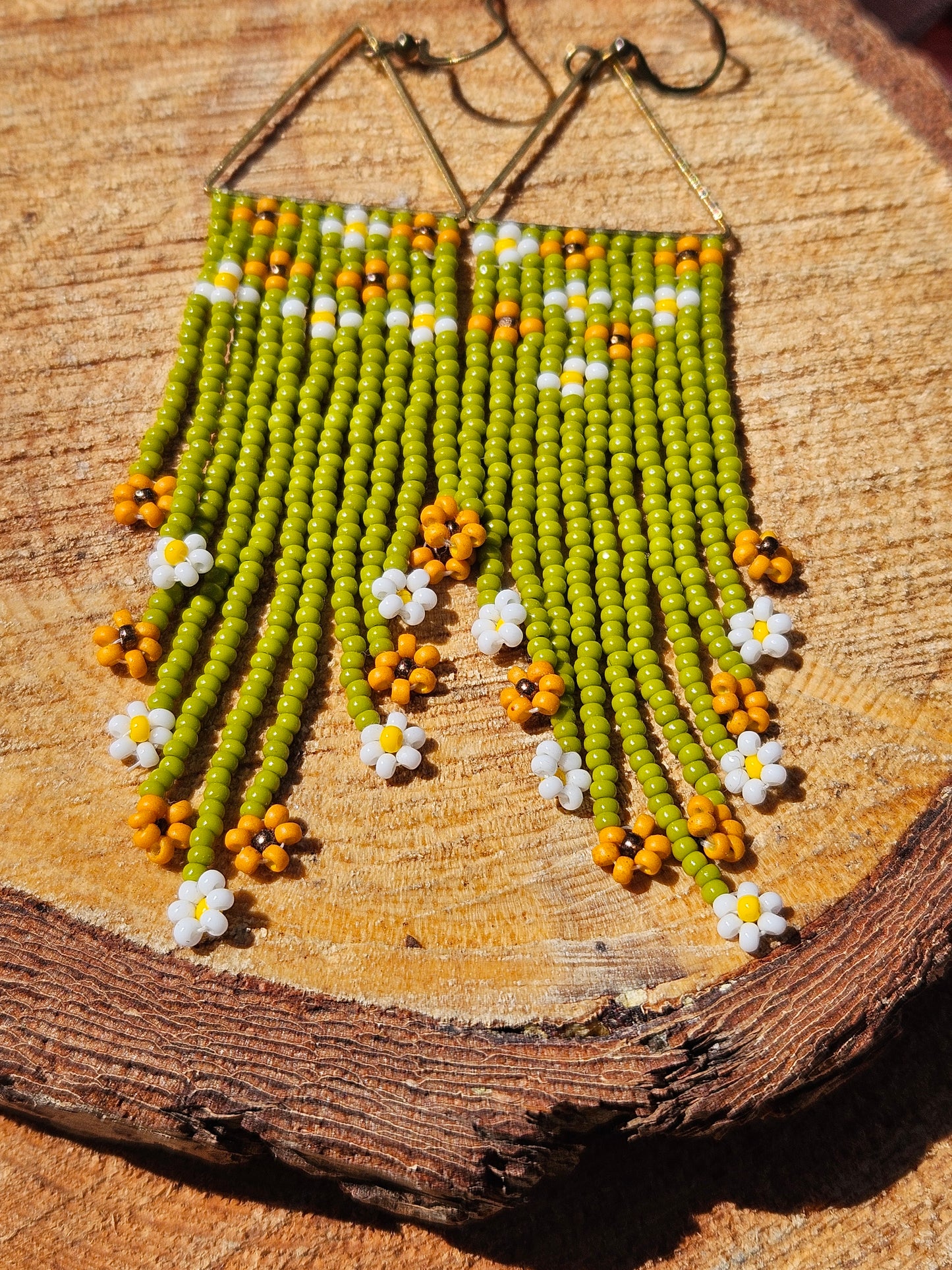 Green daisy earrings